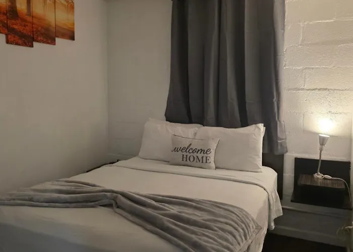 Az Hostel *